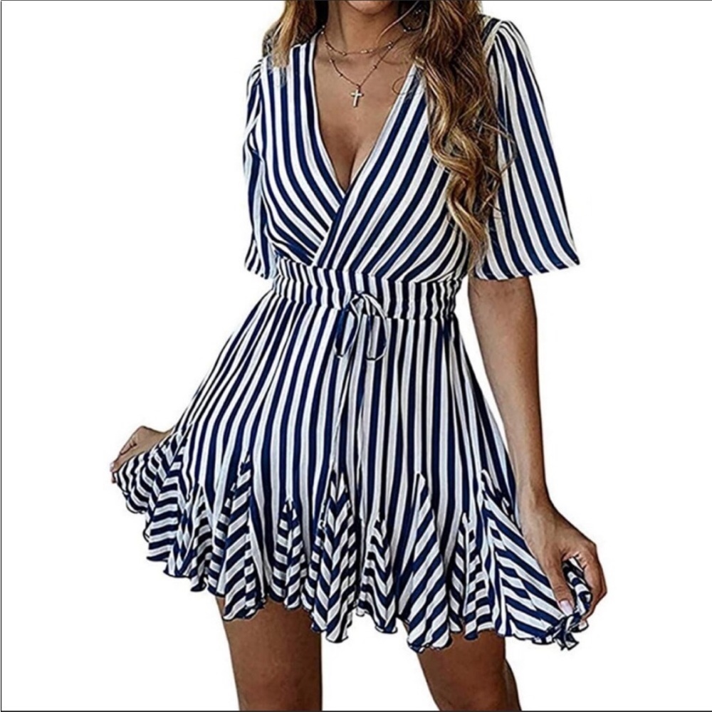 Cupshe Striped Dress - Picture 4 of 6